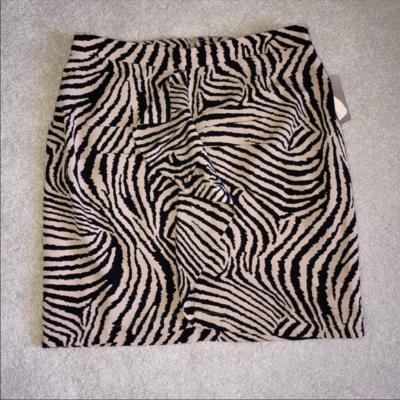 Forever 21 Dresses & Skirts - NWT! High waisted skirt